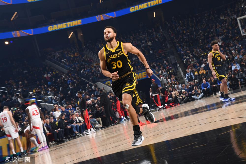 罗马诺以其 罗马诺以其